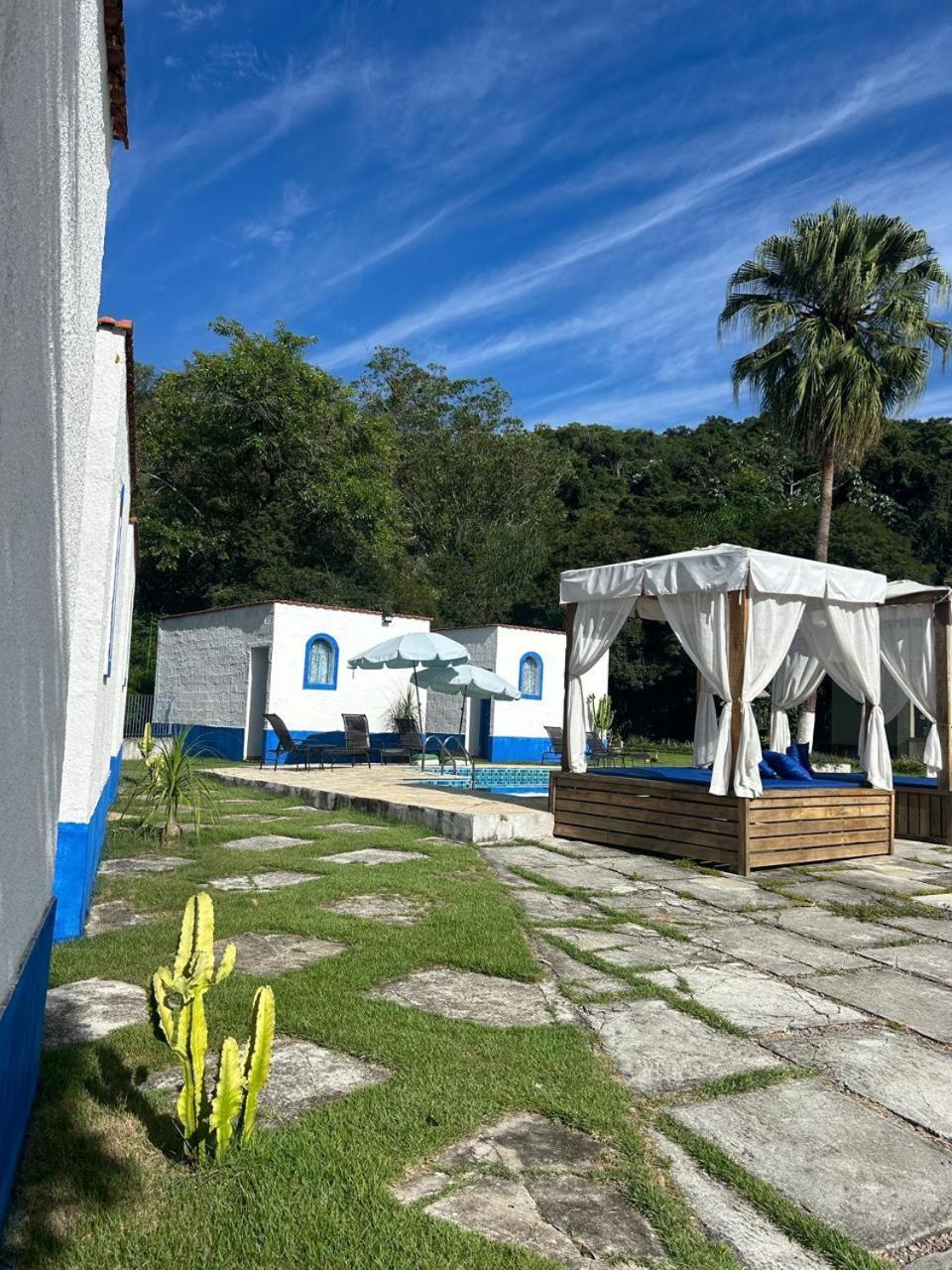 Chalezinho Santorini & Eventos Guararema