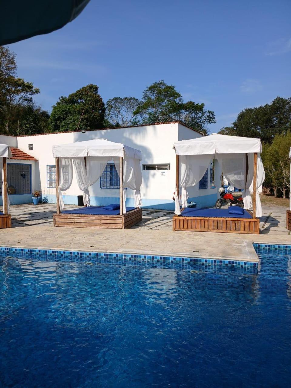 Chalezinho Santorini & Eventos * Guararema